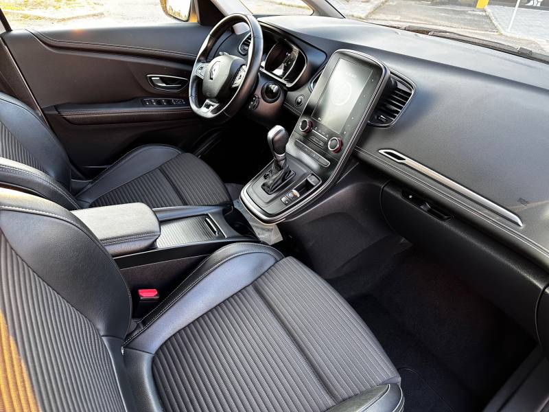 Renault Grand Scenic blue dCi 120 EDC Intens 7 places Boite Automatique proche de Toulouse