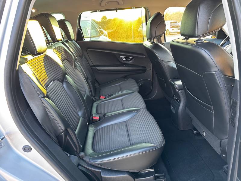 Renault Grand Scenic blue dCi 120 EDC Intens 7 places Boite Automatique proche de Toulouse