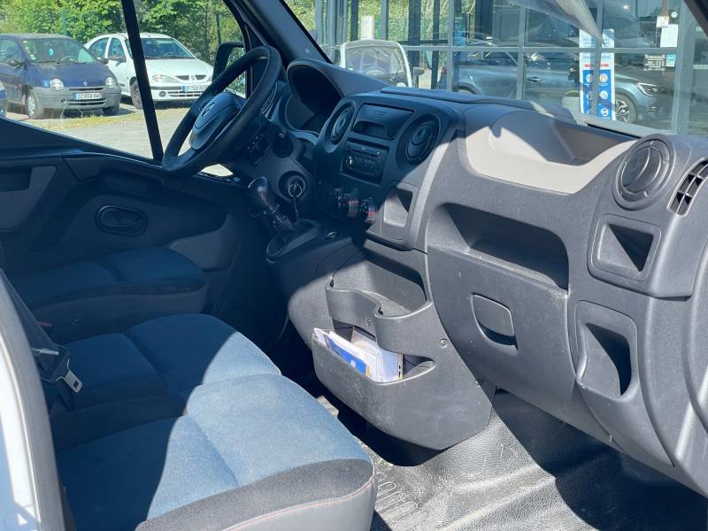 Renault Master Grand Confort F2800 L1H1 dCi 100 Garantie 6 mois à 5 minutes de Toulouse