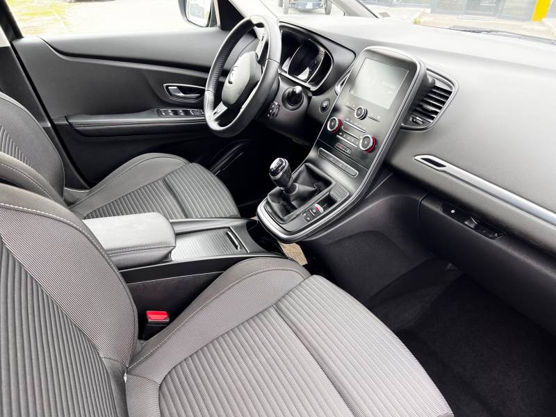 Renault Scenic IV (4) Business Energy TCE 140 essence