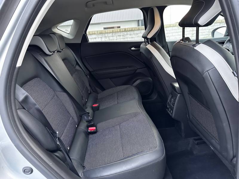 Renault Captur II (2) E-tech Plug-in Intens 160 hybride Rechargeable Garantie 12 MOIS