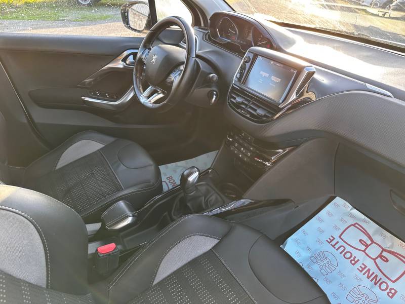 Peugeot 2008 Allure Business 1.2 puretech essence 110cv à 5 min de Toulouse. Garantie 6 mois