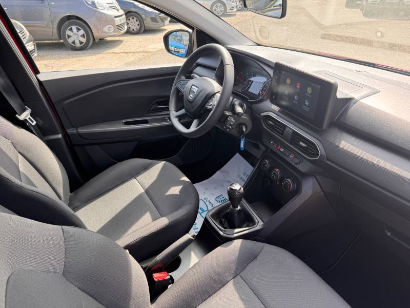 DACIA Sandero Essentiel SCe 65 -22 à 5 minutes de Toulouse. GARANTIE 12 MOIS