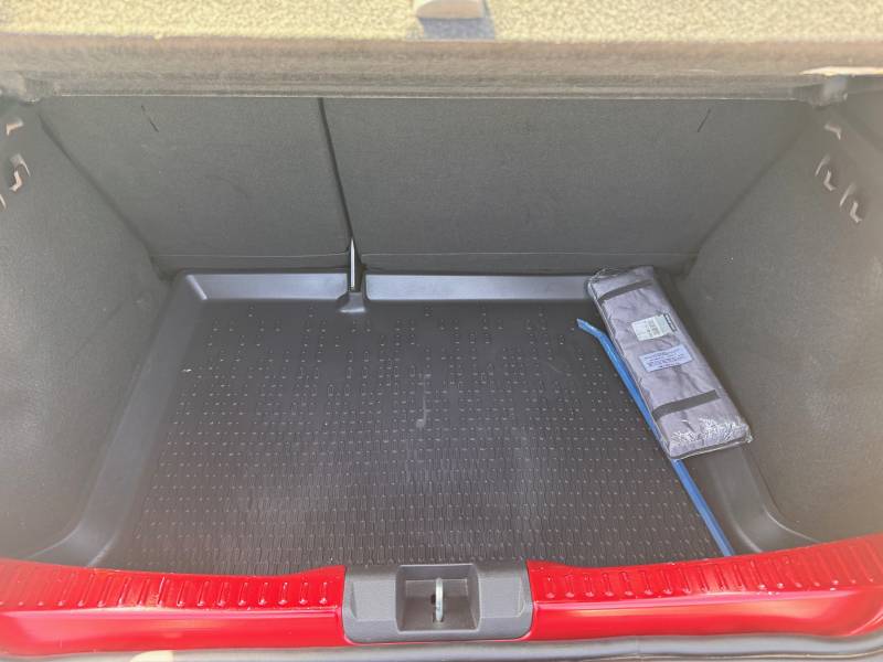 DACIA Sandero Essentiel SCe 65 -22 à 5 minutes de Toulouse. GARANTIE 12 MOIS