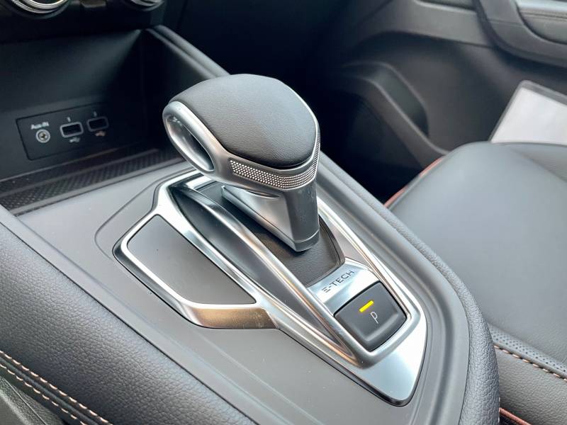 Nouveau Captur II Initiale Paris E-TECH Plug-in 160