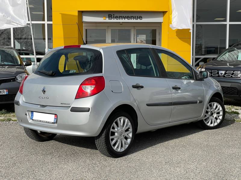 Clio III 1.4 16V Dynamique 100cv 5p