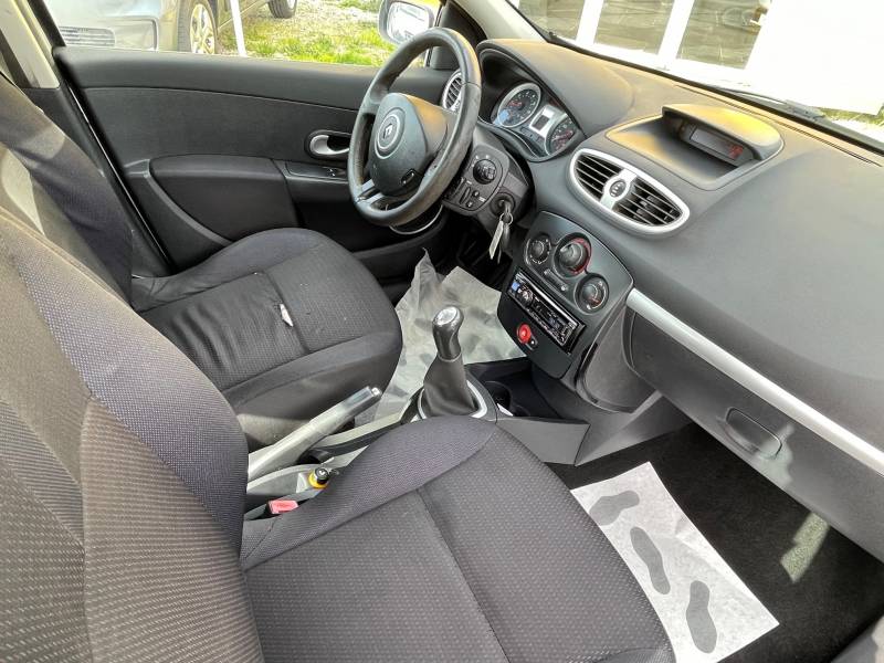 Clio III 1.4 16V Dynamique 100cv 5p