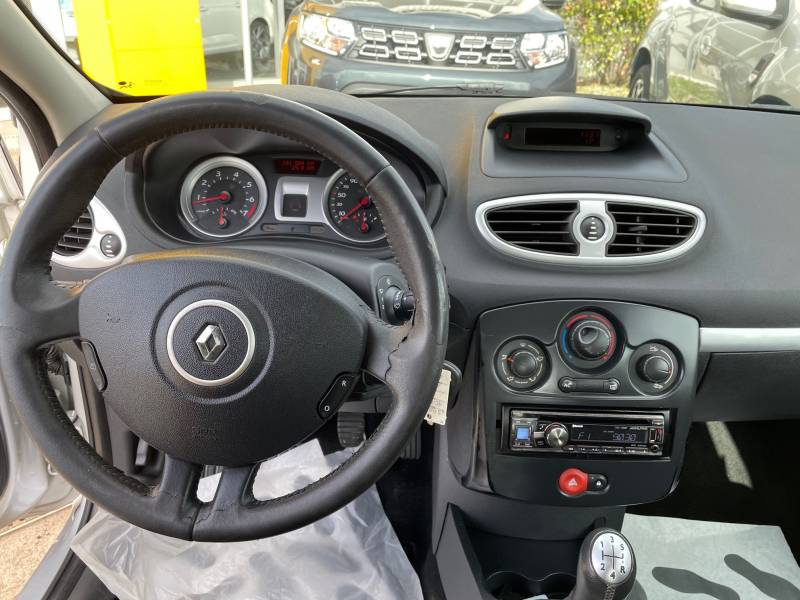 Clio III 1.4 16V Dynamique 100cv 5p
