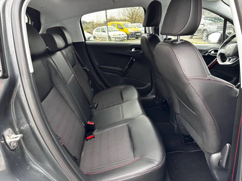 Peugeot 208 GT Line Essence 110cv 1.2 Garantie 12 Mois Opteven