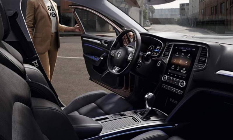 NOUVELLE RENAULT MEGANE: berline 5 portes aux allures élégantes en vente neuve dans votre concessionnaire à Cugnaux